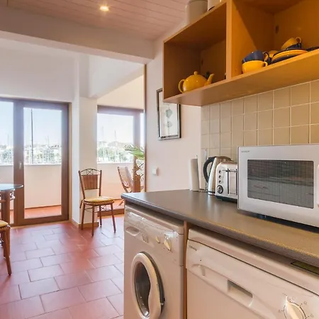 Апартаменты Marina Starboard Apartment,