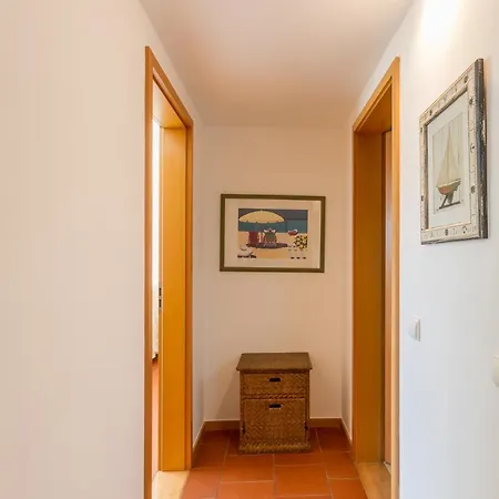 Marina Starboard Apartment,