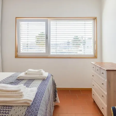 Marina Starboard Apartment,