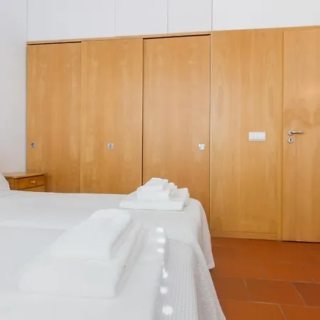 Marina Starboard Apartment, *