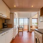 Marina Starboard Apartment,
