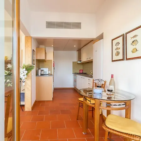 Marina Starboard Apartment, * لاغوس