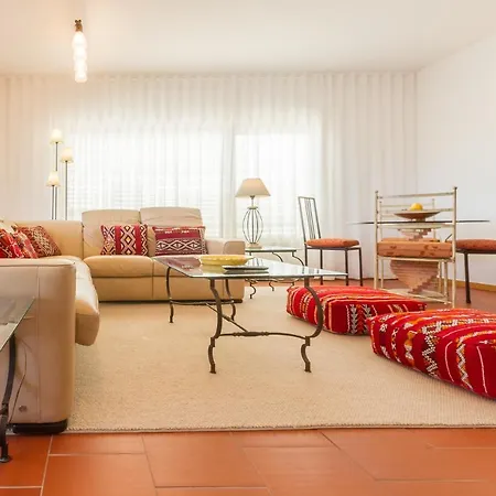 Marina Starboard Apartment,